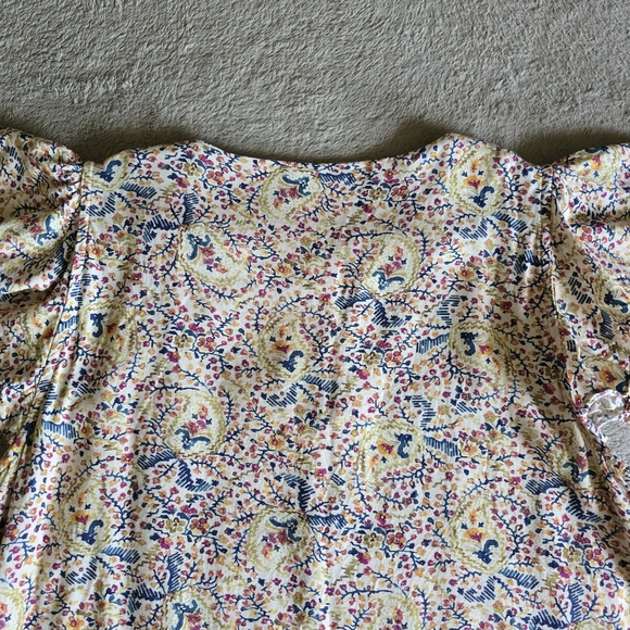 Indi & Cold flutter sleeve paisley floral blouse size small - Picture 9 of 13